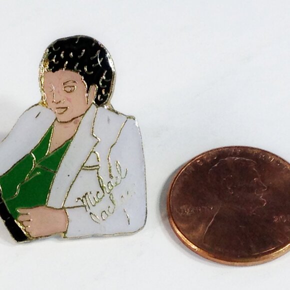 Vintage Michael Jackson Thriller Lapel Pin - Picture 4 of 4